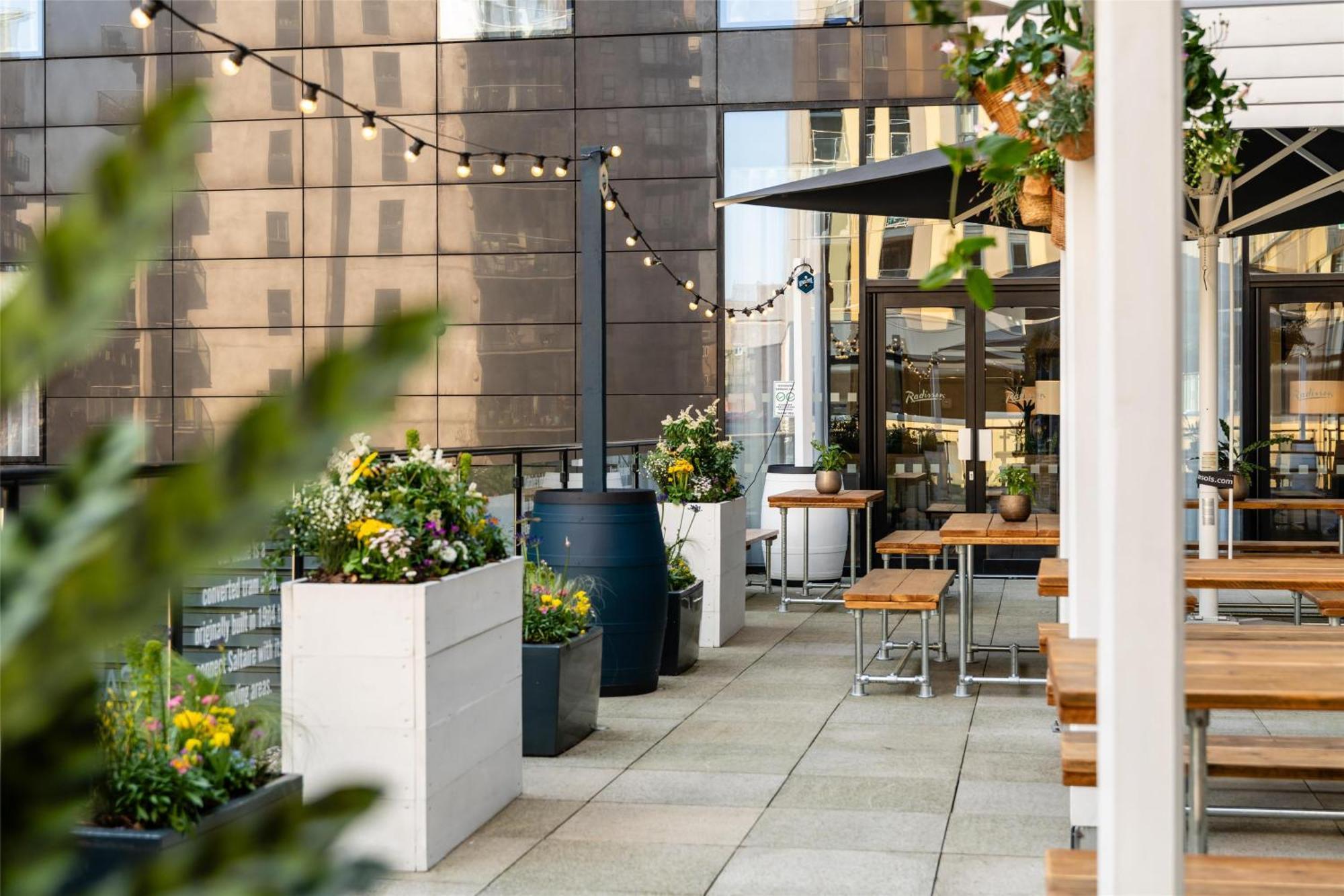 Radisson Hotel Manchester City Centre, A Verified Net Zero Hotel Kültér fotó