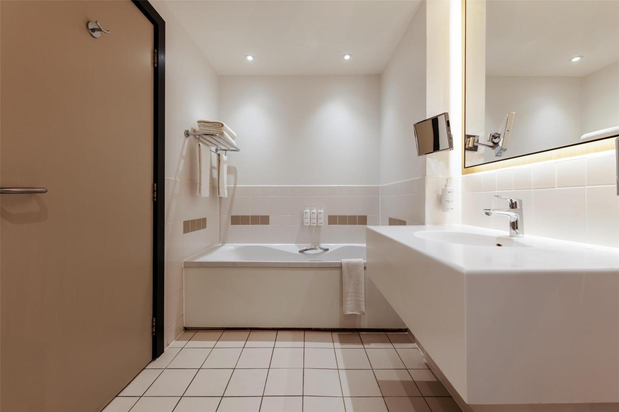 Radisson Hotel Manchester City Centre, A Verified Net Zero Hotel Kültér fotó