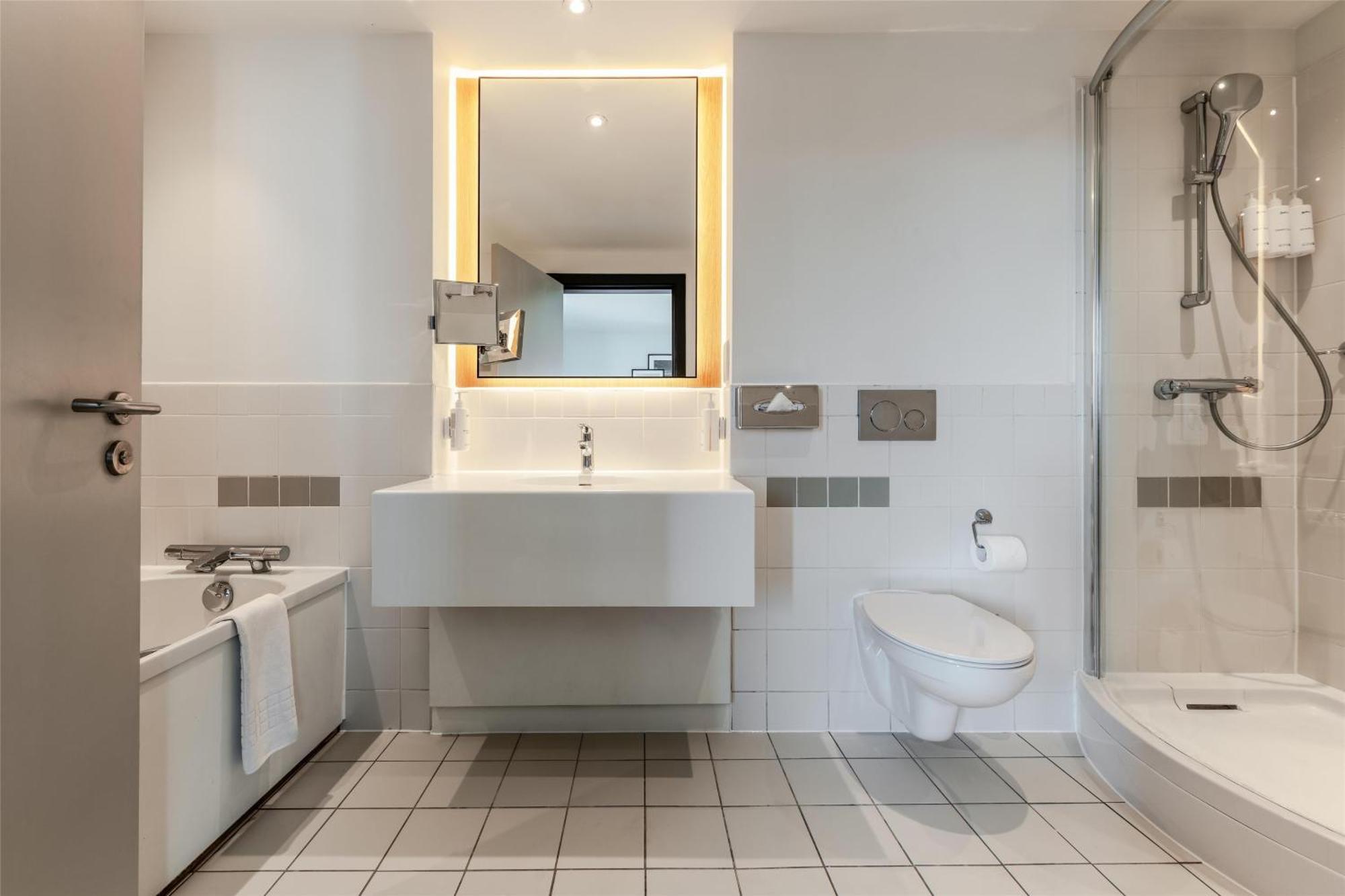 Radisson Hotel Manchester City Centre, A Verified Net Zero Hotel Kültér fotó
