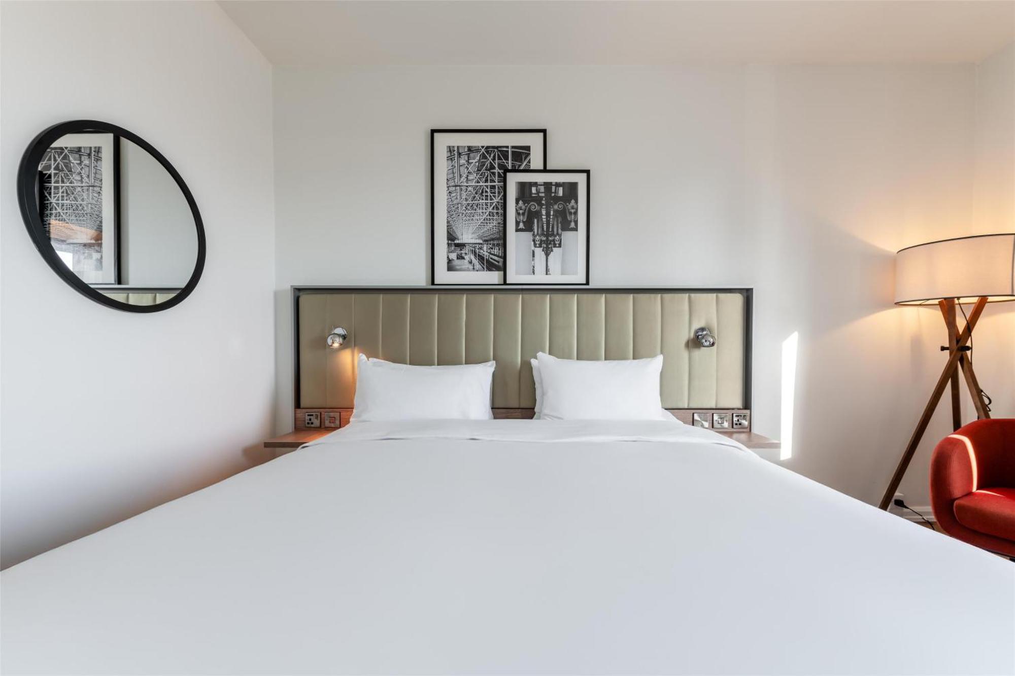 Radisson Hotel Manchester City Centre, A Verified Net Zero Hotel Kültér fotó