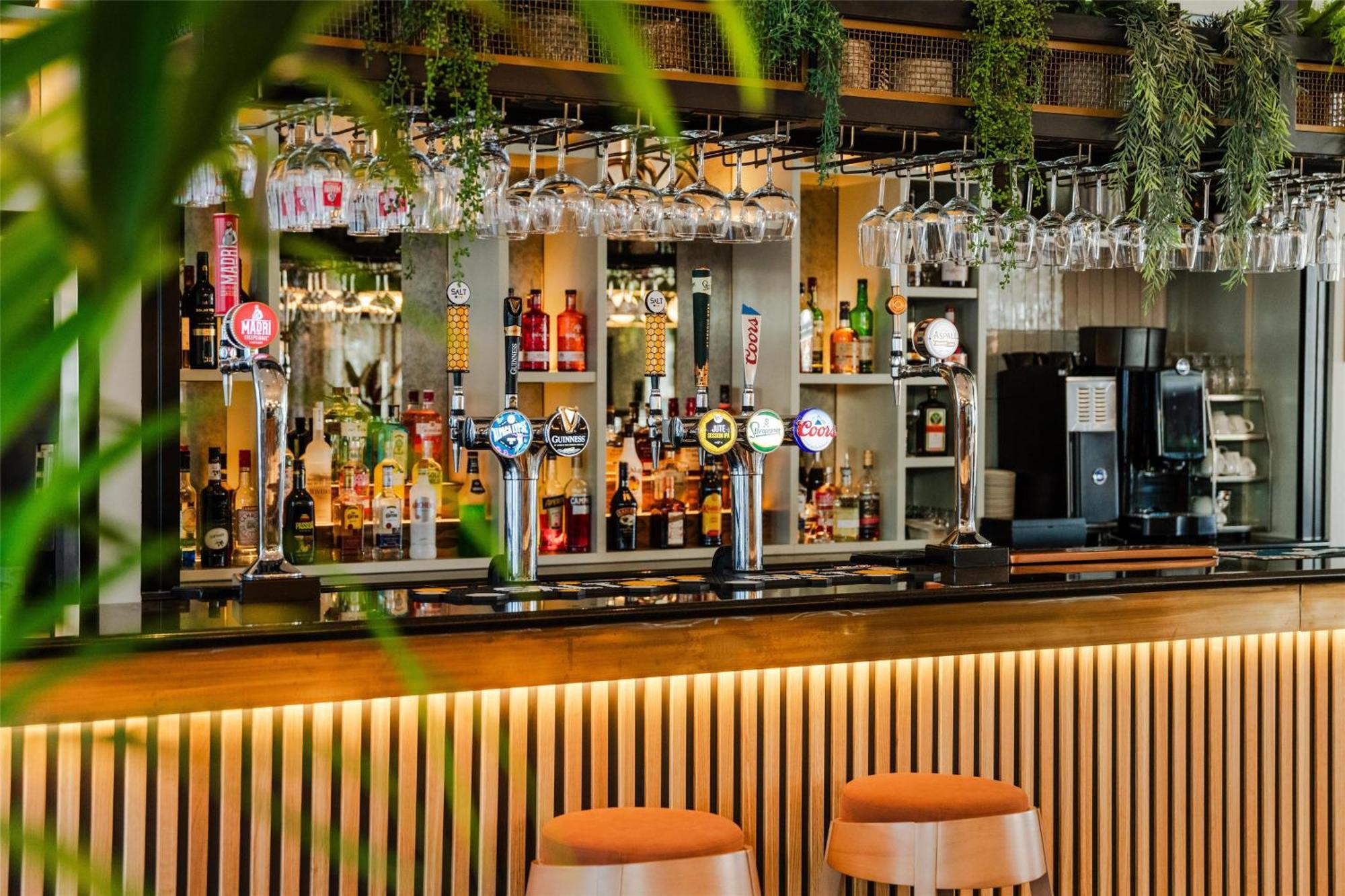 Radisson Hotel Manchester City Centre, A Verified Net Zero Hotel Kültér fotó
